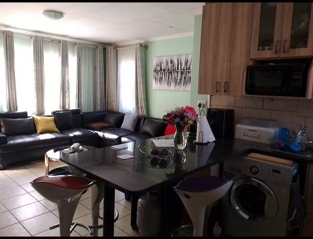 3 BEDROOM HOUSE FOR SALE IN ALBERTSDAL